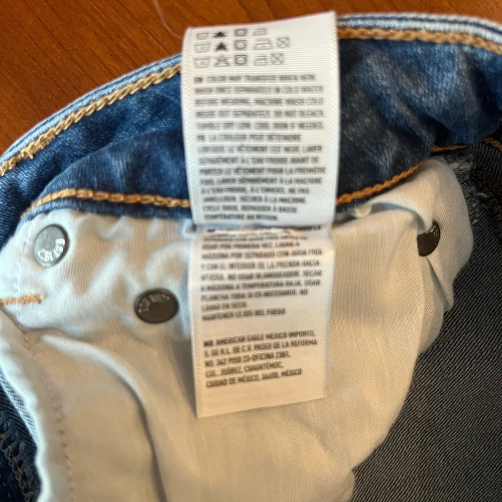 American Eagle Women’s Boyfriend Jeans Super Stretch Favorite Size 10L - Picture 10 of 14